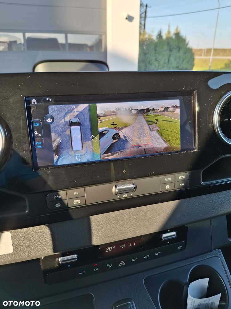 Mercedes-Benz Sprinter - 13