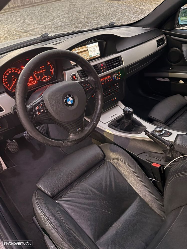 BMW 320 d Coupe Active - 8