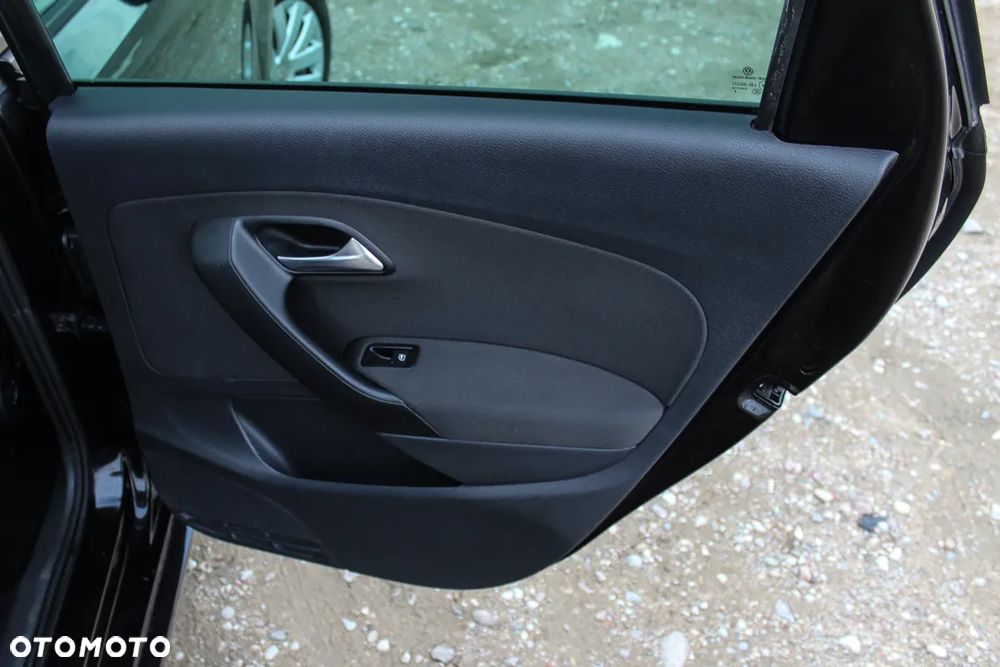 Volkswagen Polo 1.2 12V Comfortline - 25