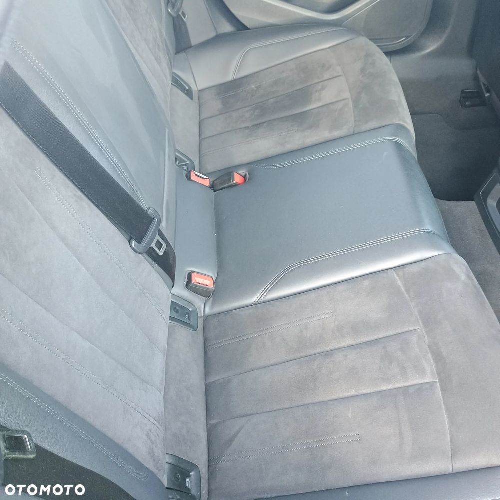 Audi A4 Limousine 35 TDI mHEV S Line S tronic - 17