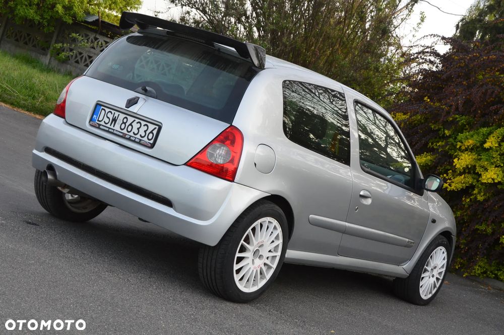 Renault Clio - 12