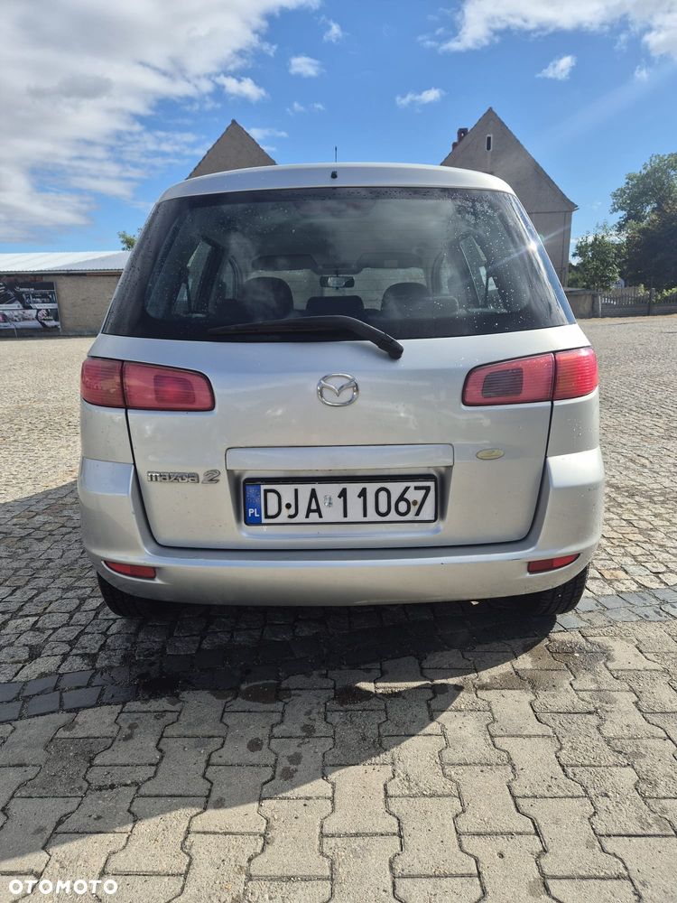 Mazda 2 - 5