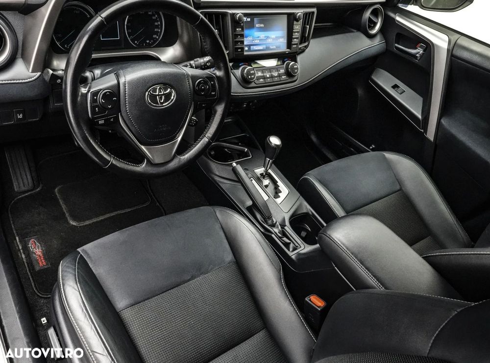 Toyota RAV4 2.5 VVT-i 4x2 Executive - 12