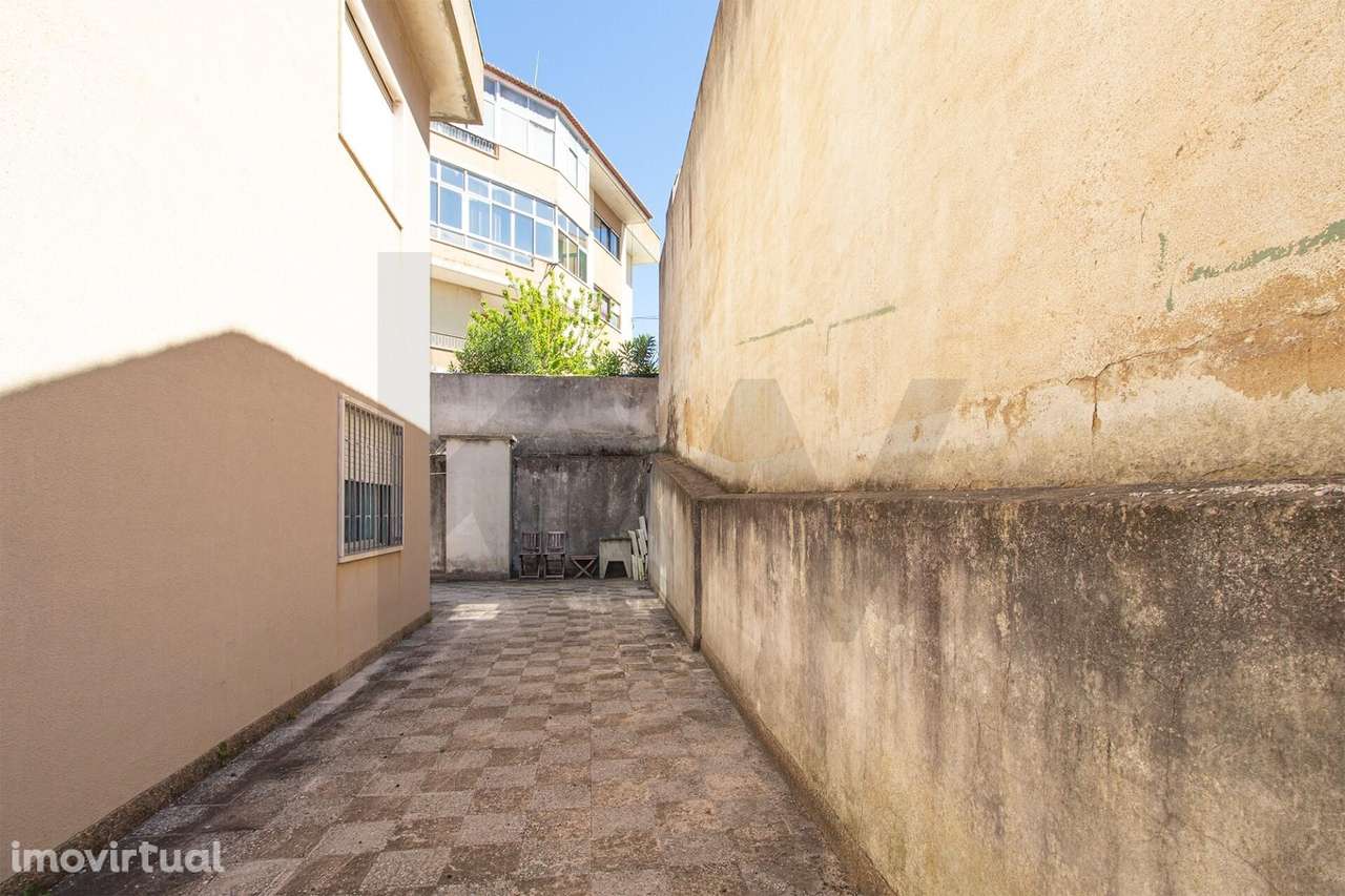 Apartamento T2 Almada - Cova da Piedade com terraço de 62m2 - Grande imagem: 3/25