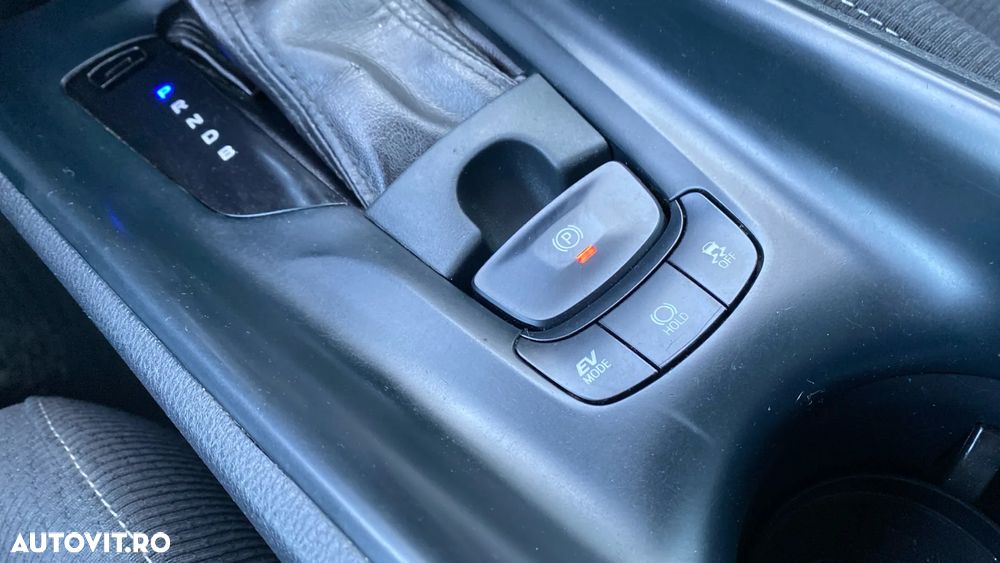 Toyota C-HR 1.8 HSD 4x2 CVT C-enter - 15