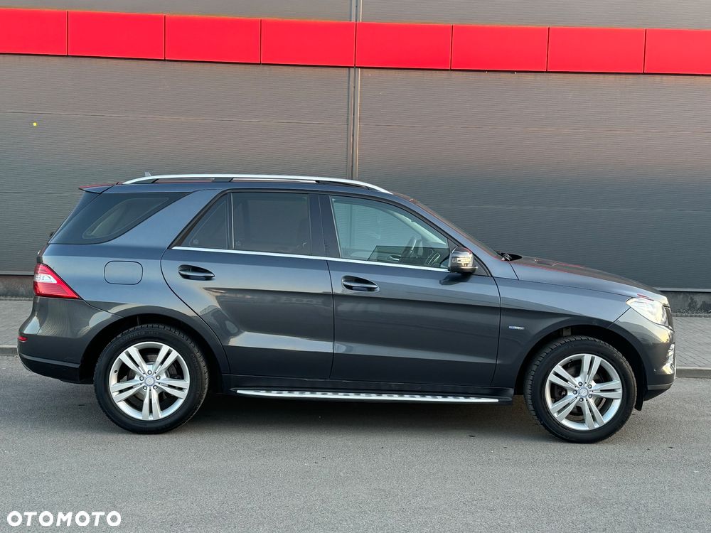 Mercedes-Benz ML - 13