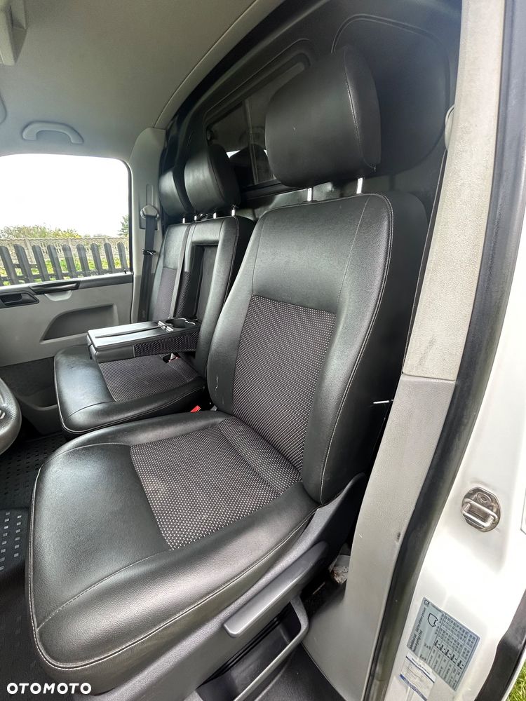 Volkswagen Transporter - 13