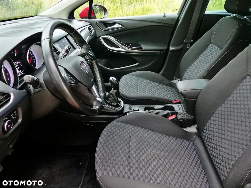 Opel Astra 1.2 T Edition S&S - 21