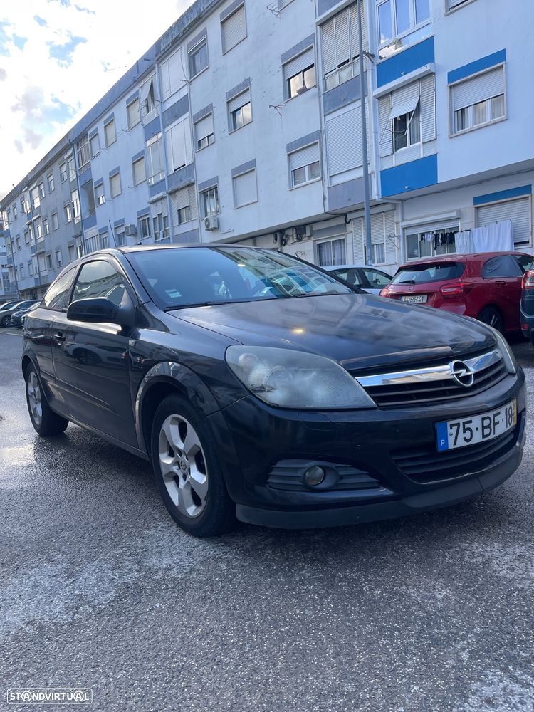 Opel Astra GTC 1.3 CDTI - 2