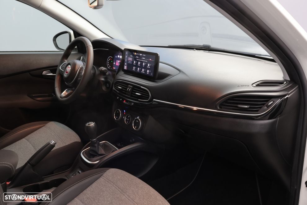 Fiat Tipo Station Wagon 1.0 GSE T3 - 21