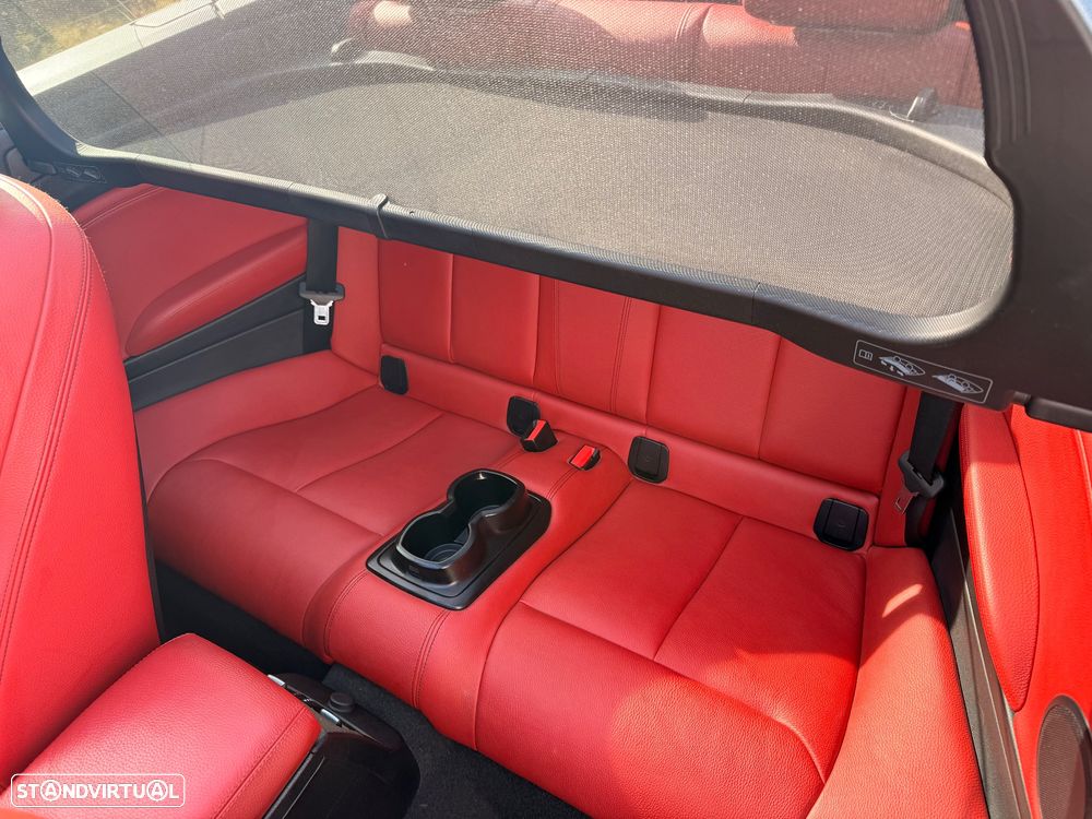 BMW 218 i Cabrio Pack M - 18