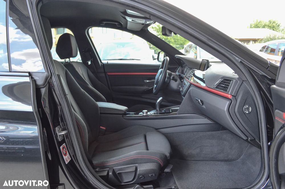 BMW Seria 3 320d Aut. Sport Line - 35