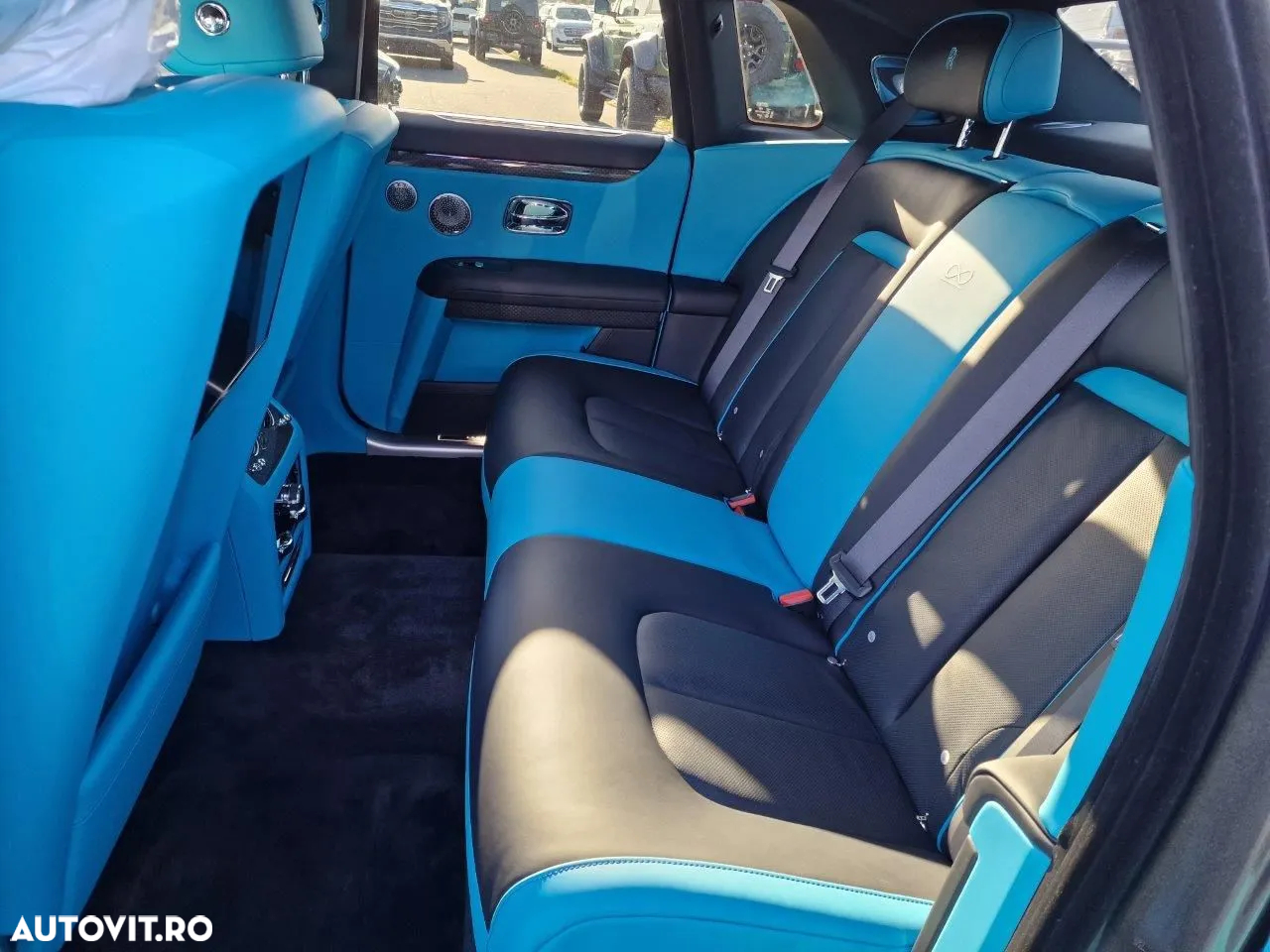 Rolls-Royce Ghost - 3