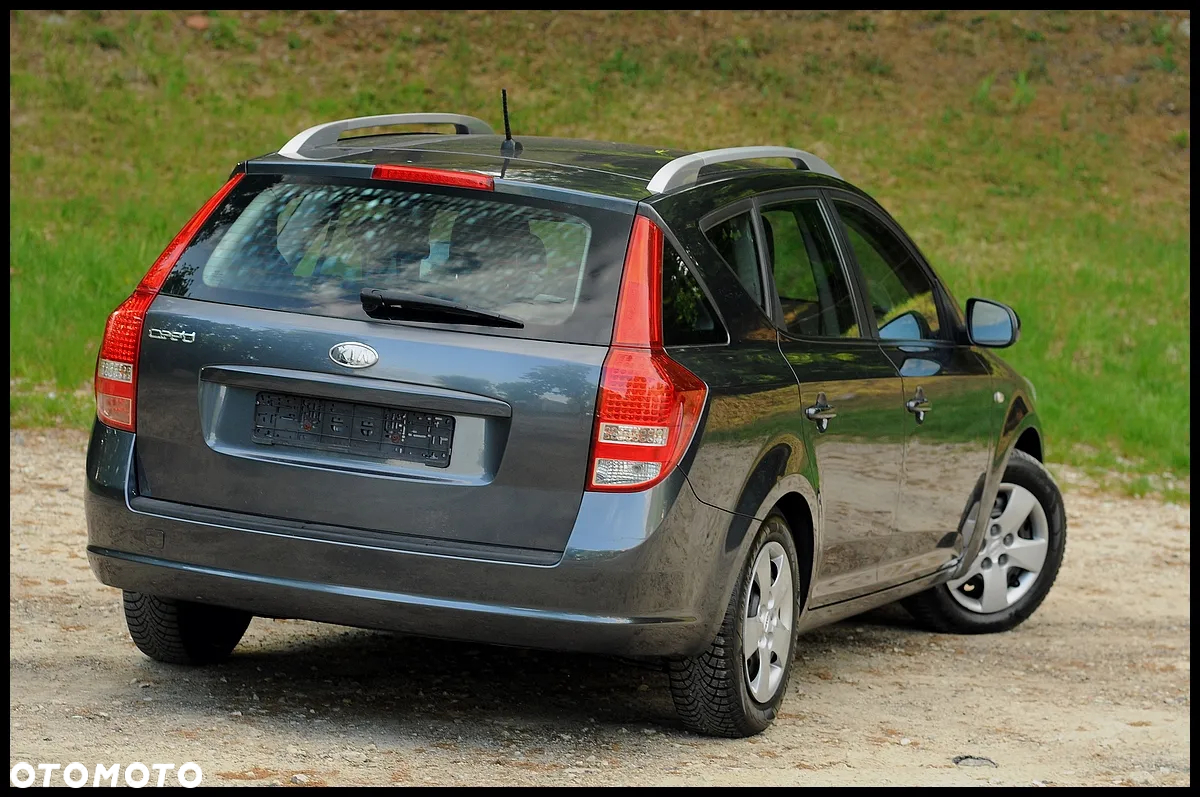 Kia Ceed - 3