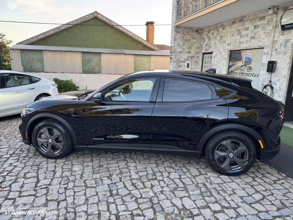 Ford Mustang Mach-E 75.7 kWh Premium AWD - 4