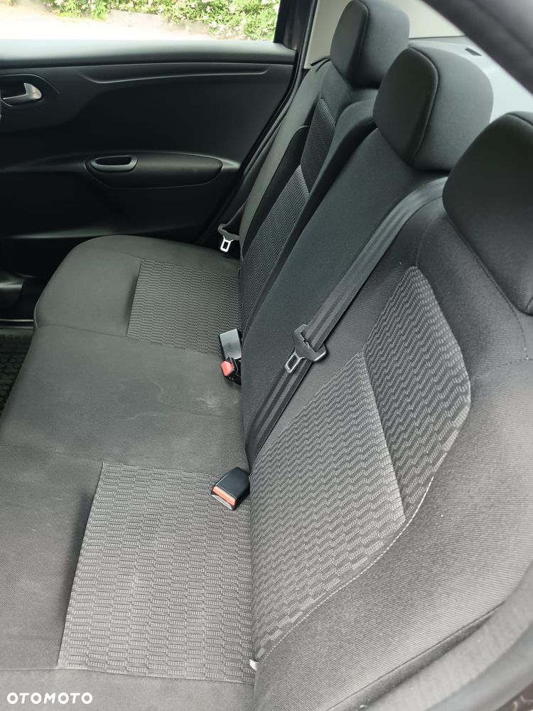 Peugeot 301 1.6 VTi Allure EU6 - 17