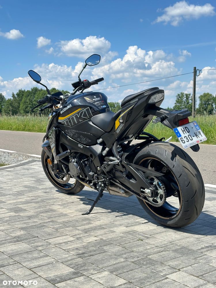 Suzuki GSX 1000 - 5