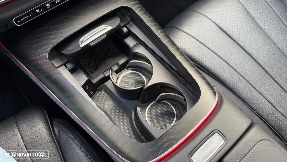 Mercedes-Benz E 300 e Avantgarde - 43