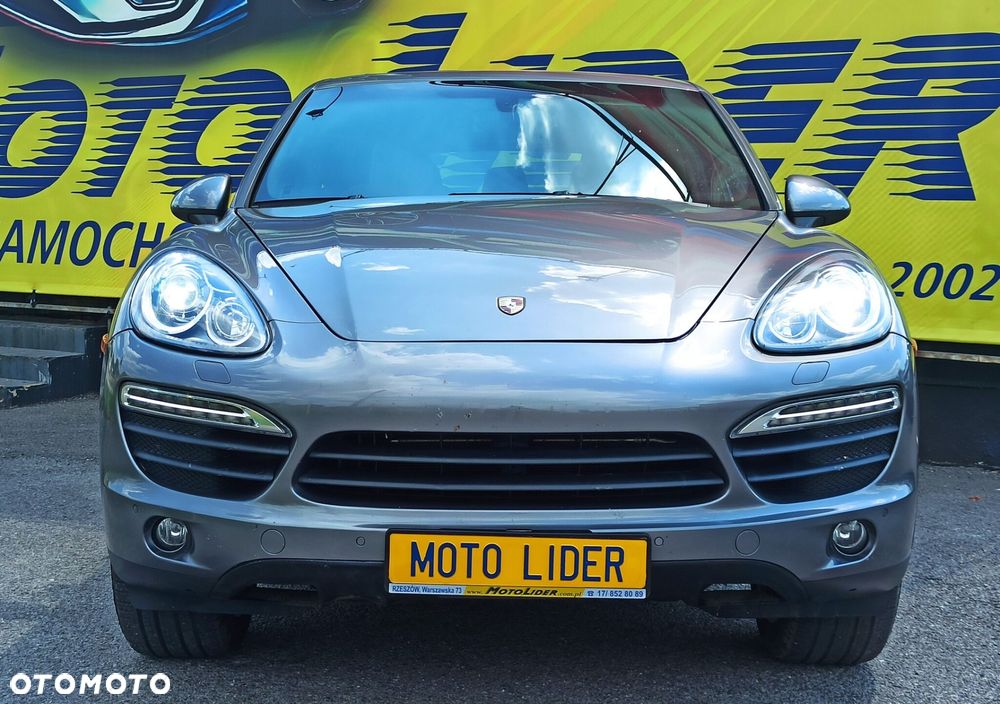 Porsche Cayenne - 2