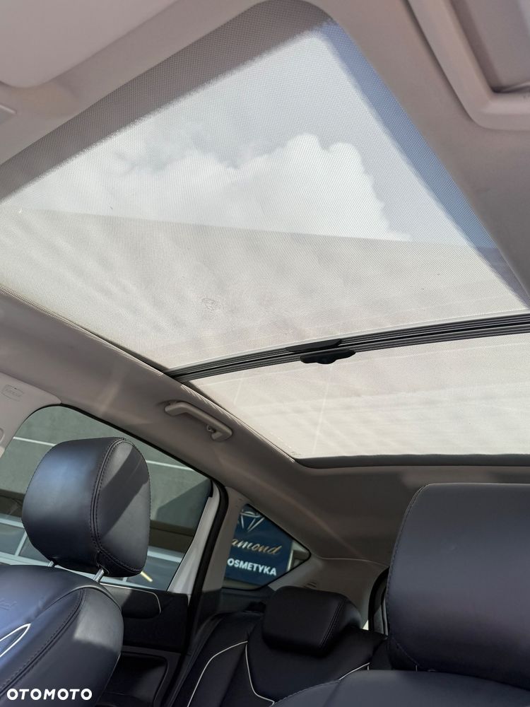 Ford Kuga 2.0 TDCi 4x4 Titanium - 8