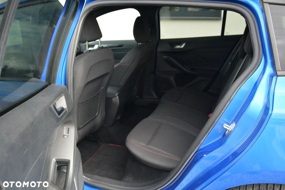 Ford Focus 2.0 TDCi ST-Line Black ASS - 28