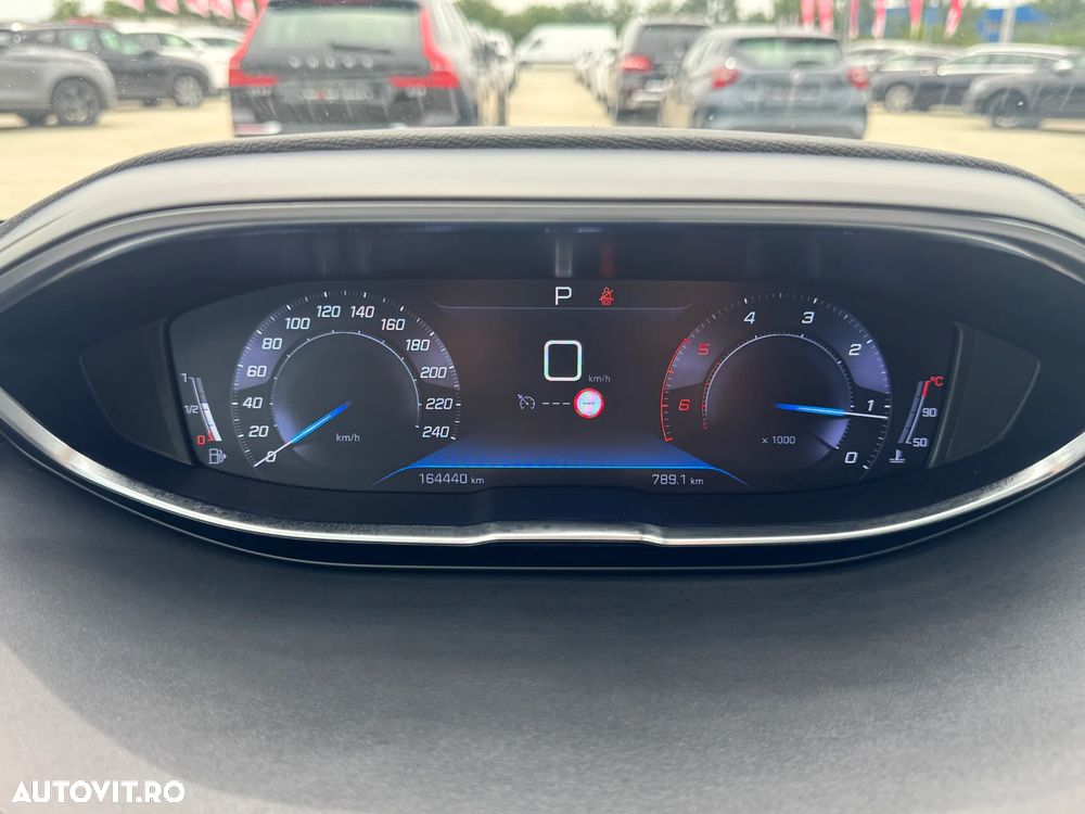 Peugeot 5008 1.5L BlueHDI EAT8 S&S Allure Pack - 22