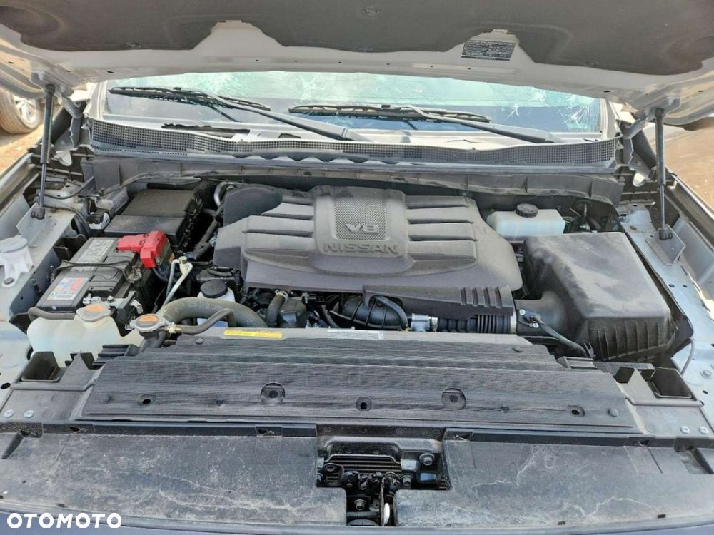 Nissan Titan - 7