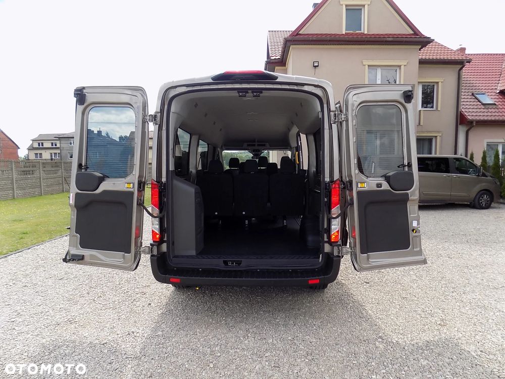 Ford Transit Kombi L3H2 Limited - 14