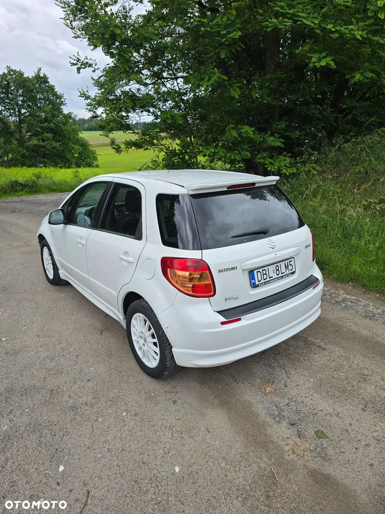 Suzuki SX4 1.6 GS / Premium - 6