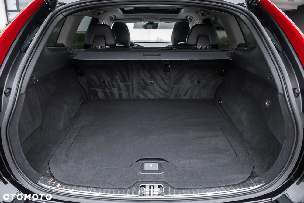 Volvo XC 60 D5 AWD Geartronic Summum - 33