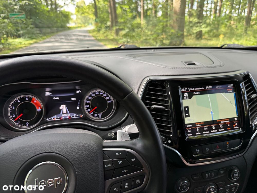 Jeep Cherokee - 14