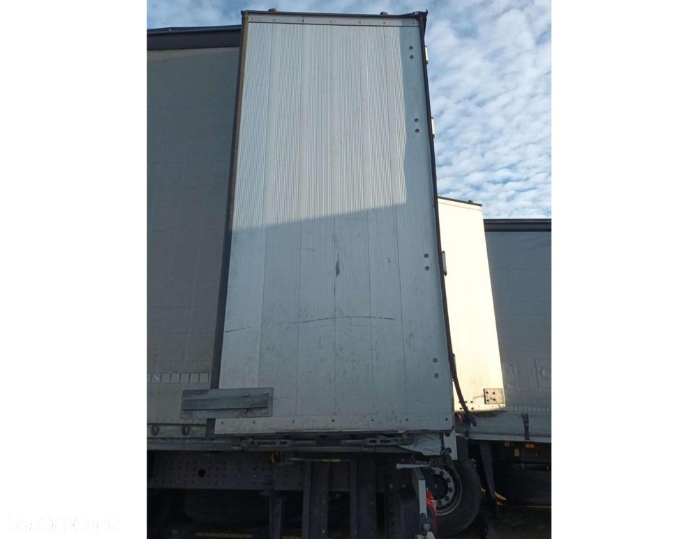 Schmitz Cargobull SCS24/L Lifting Axle - 8