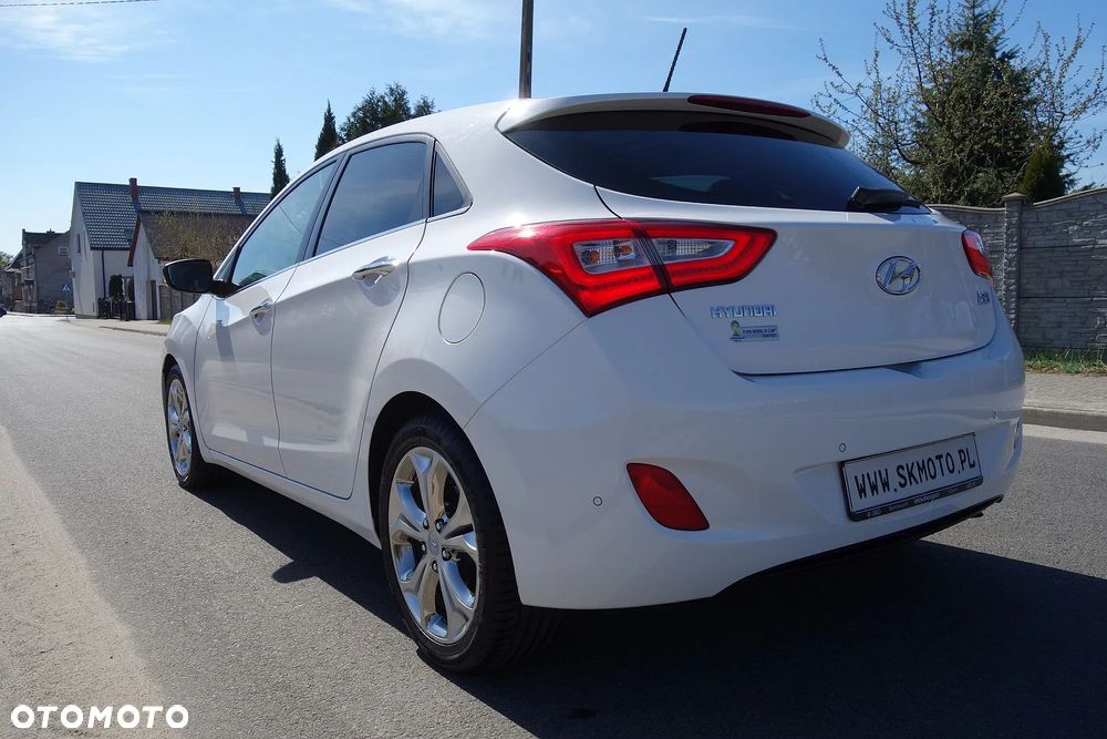 Hyundai i30 1.6 Fifa World Cup Edition - 23