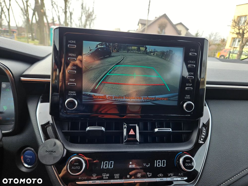 Toyota Corolla 1.8 Hybrid Comfort - 12