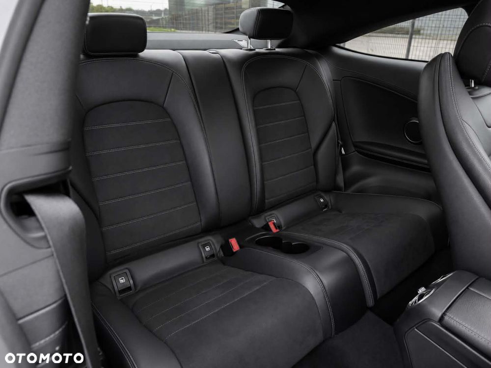 Mercedes-Benz Klasa C 220 d 9G-Tronic - 9