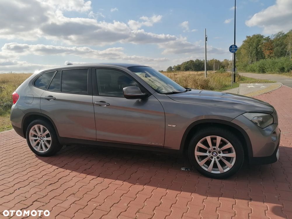 BMW X1 xDrive20d - 8