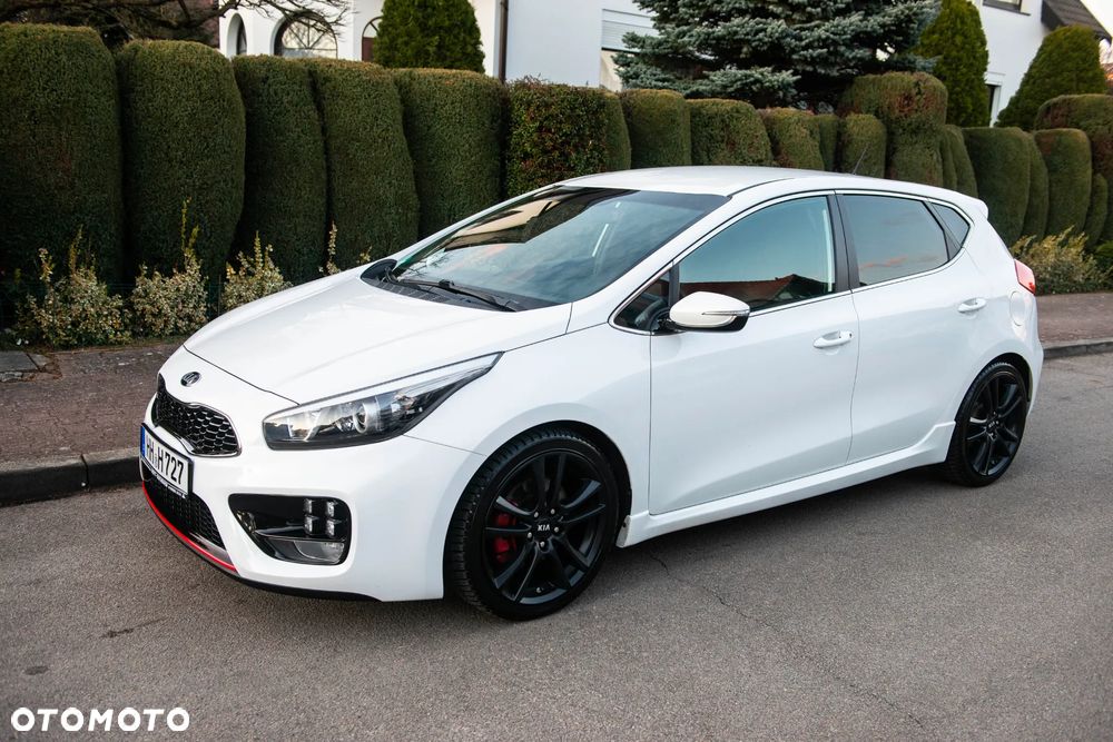 Kia Ceed 1.6 T-GDI GT - 10