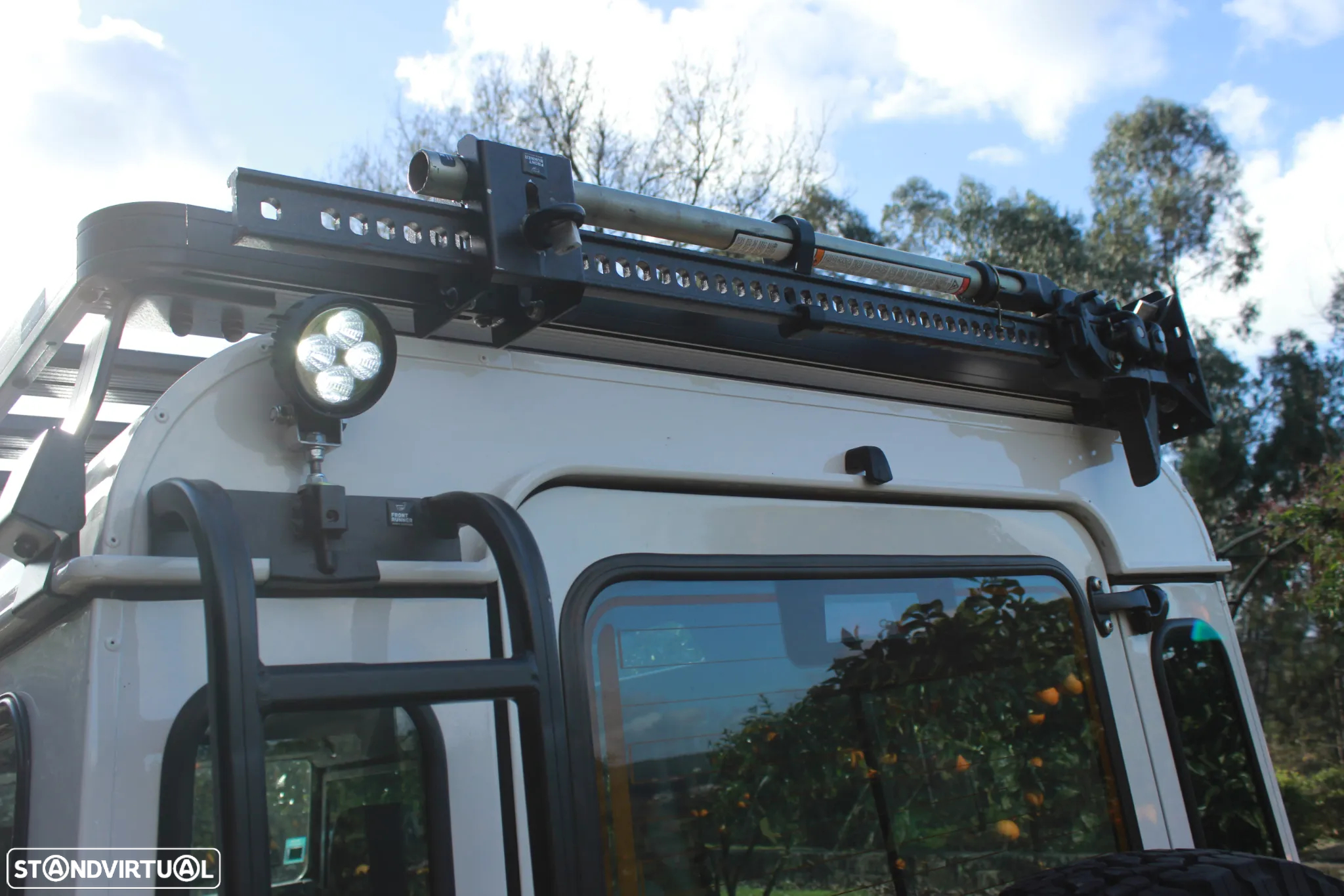 Land Rover Defender 110 2.5 TDi Metal Top - 8