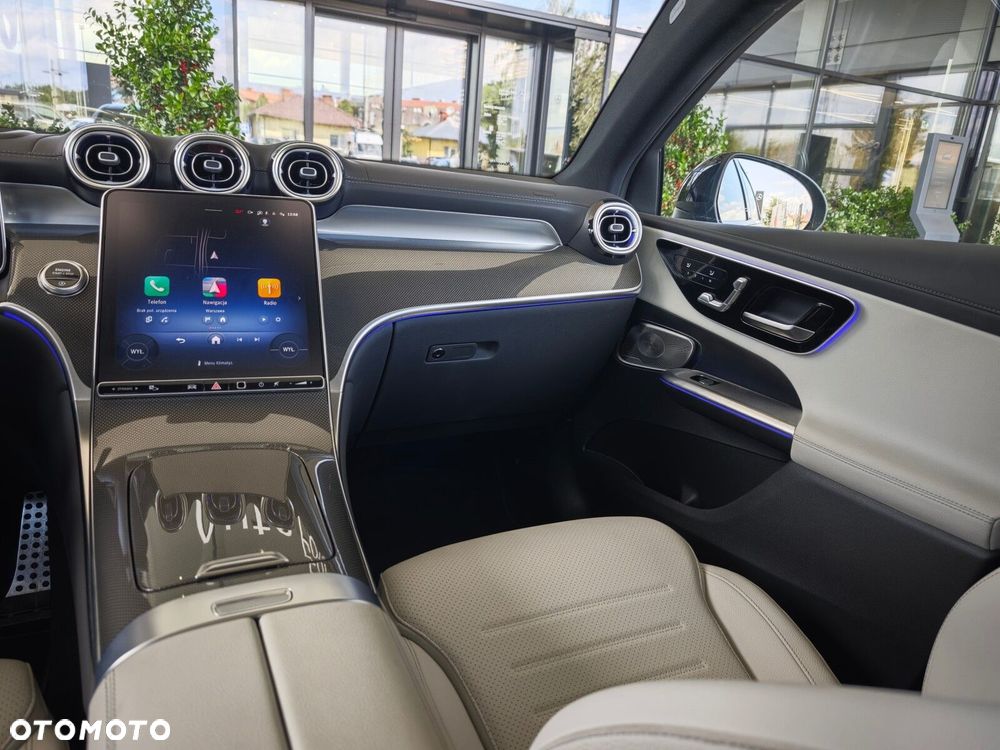 Mercedes-Benz GLC - 17