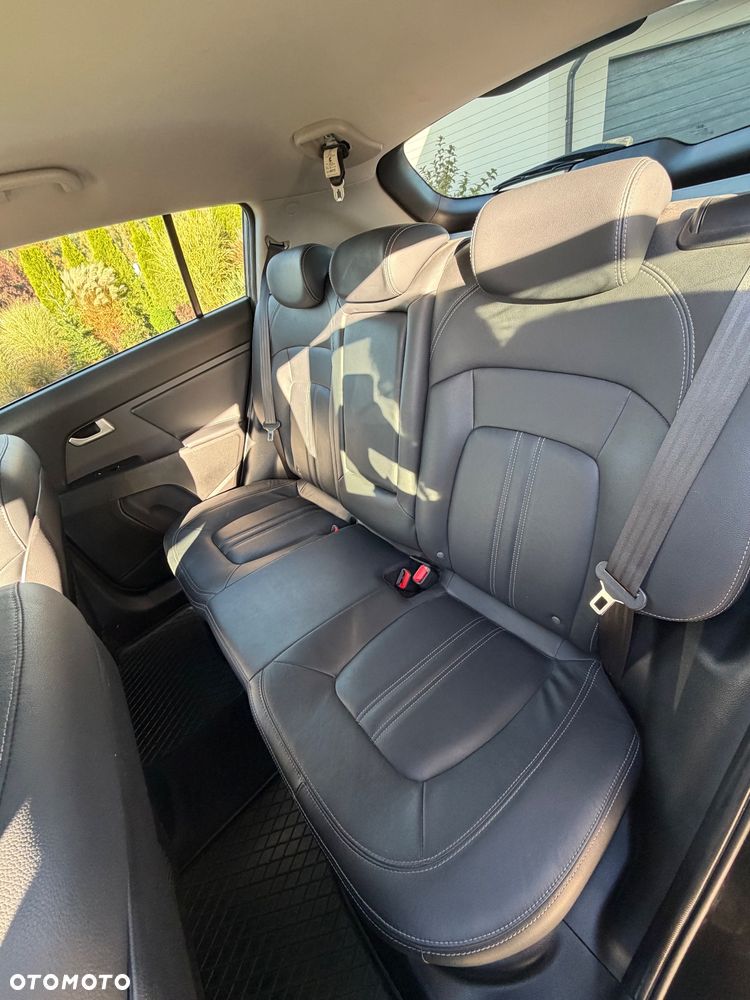 Kia Sportage 1.7 CRDI XL 2WD - 11