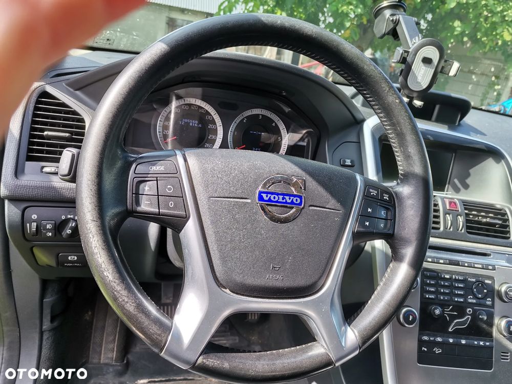 Volvo XC 60 D5 AWD - 11