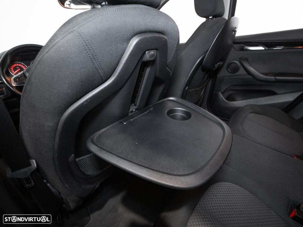 BMW X1 16 d sDrive - 11