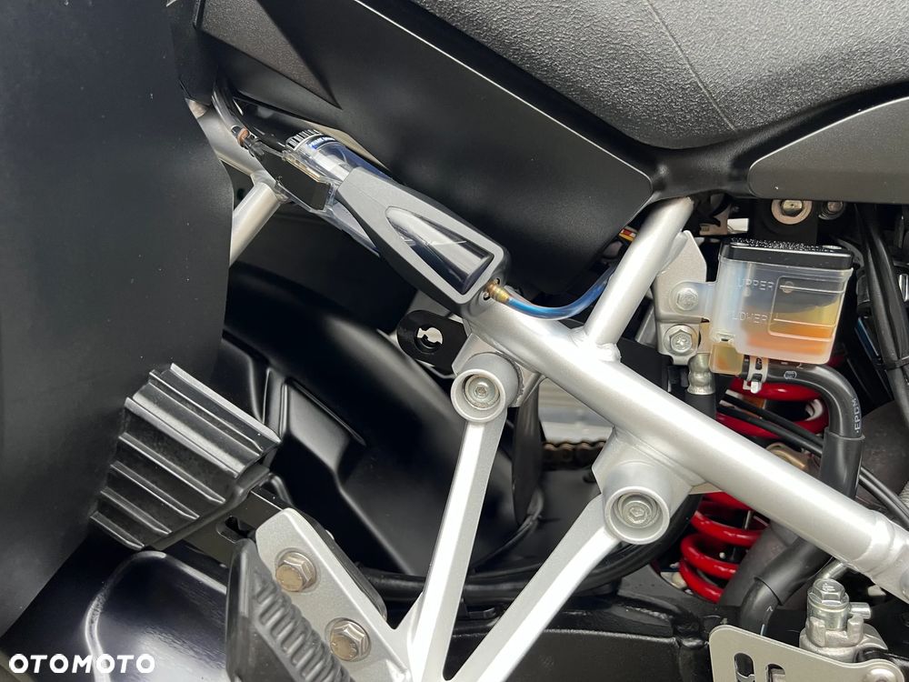 Suzuki DL - 18