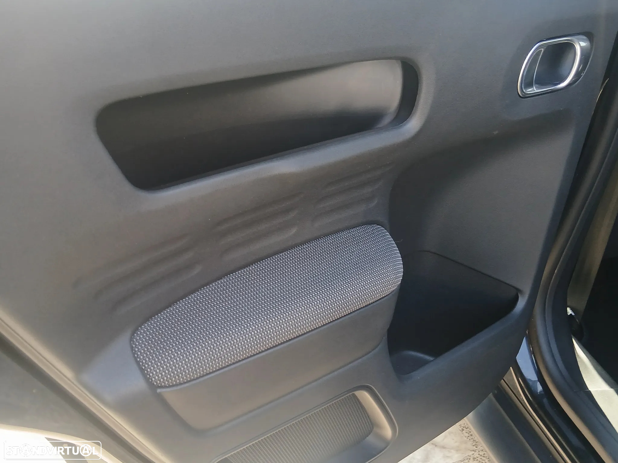 Citroën C4 Cactus 1.2 PureTech Shine - 23