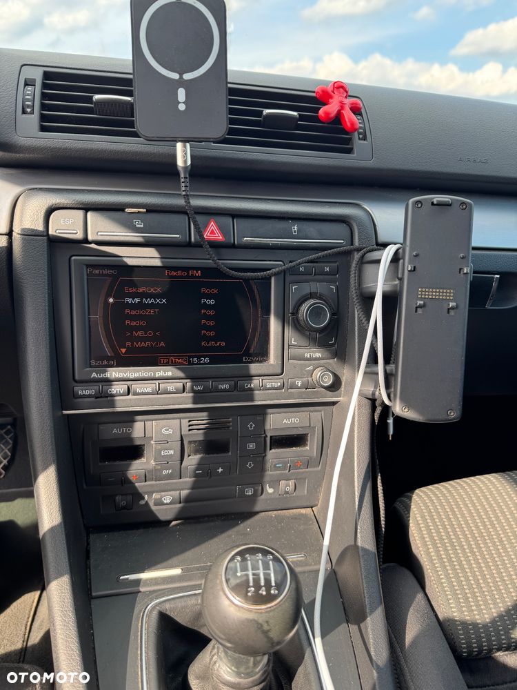 Audi A4 Avant 2.0 TDI - 22