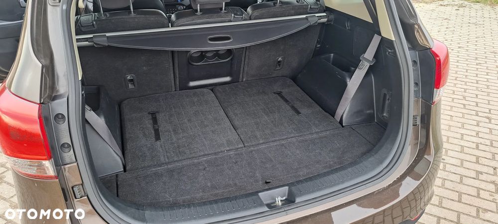 Kia Carens 1.7 CRDi XL 7os - 24