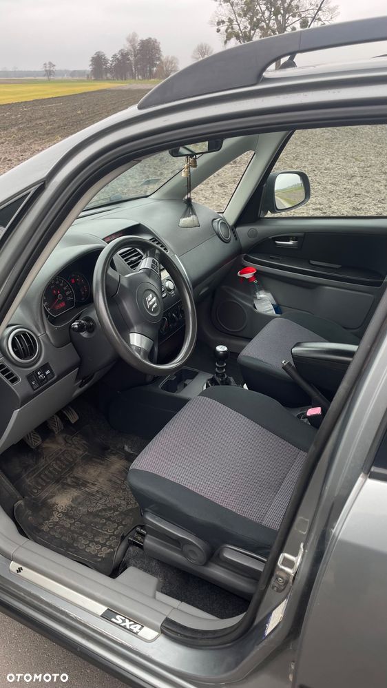 Suzuki SX4 - 7