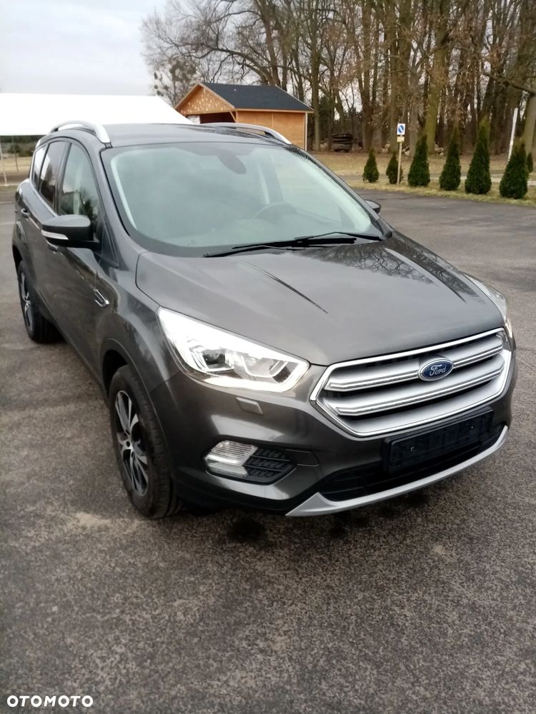 Ford Kuga - 1