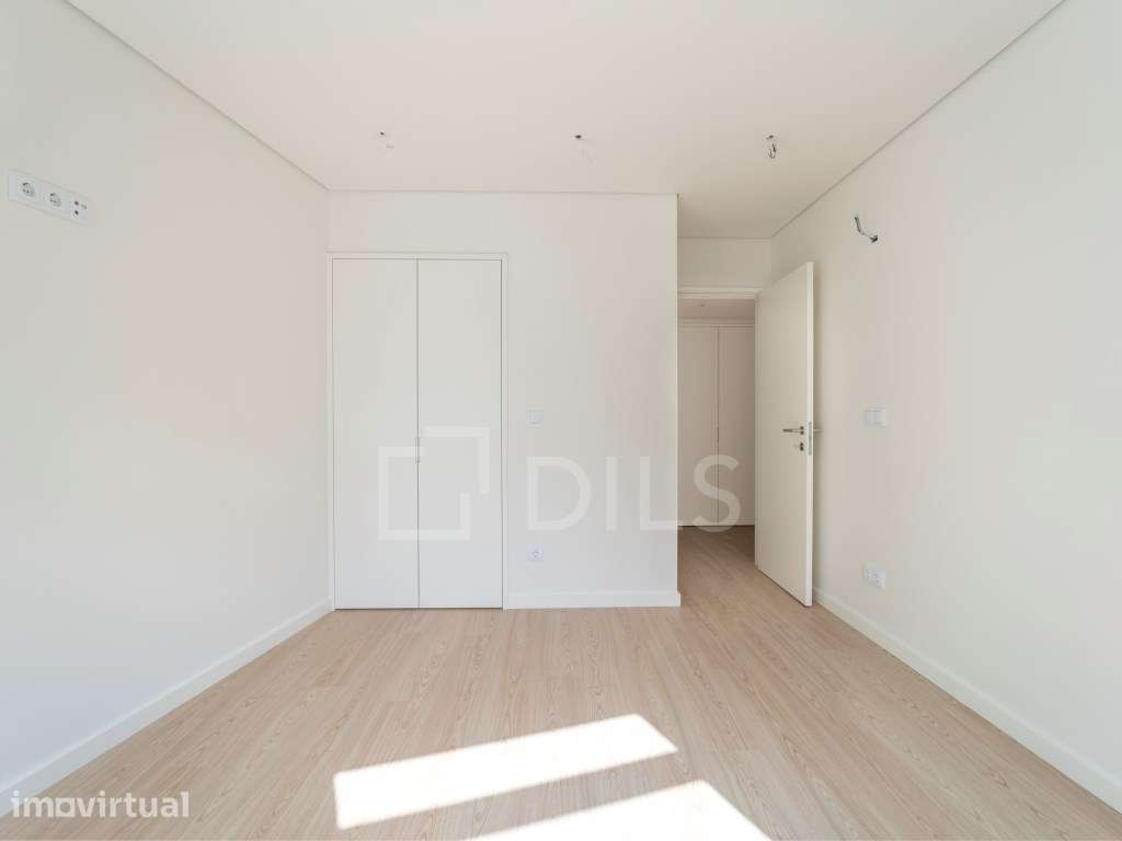 Apartamento T1 +1 com jardim no centro do Porto - Grande imagem: 4/64