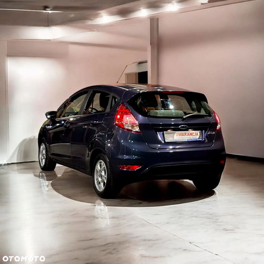 Ford Fiesta 1.0 Champions Edition - 8